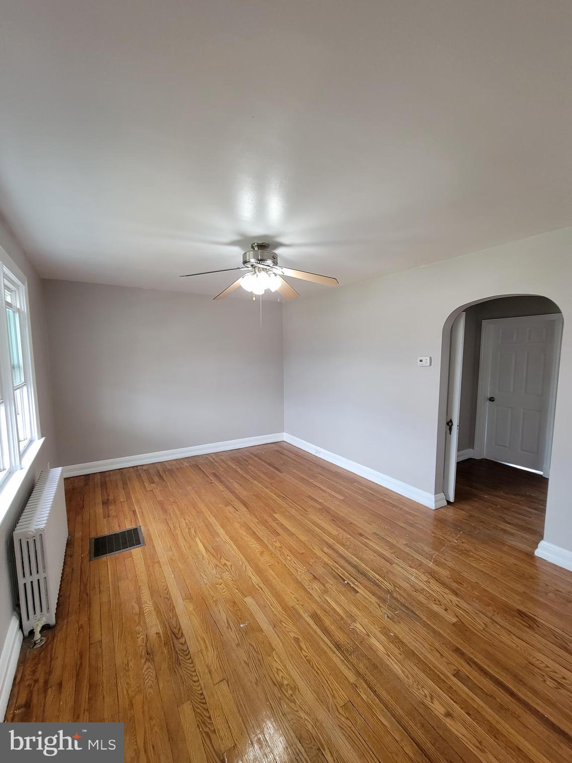 4635 Wilkens Avenue Baltimore, MD 21229 - Photo 5 of 12