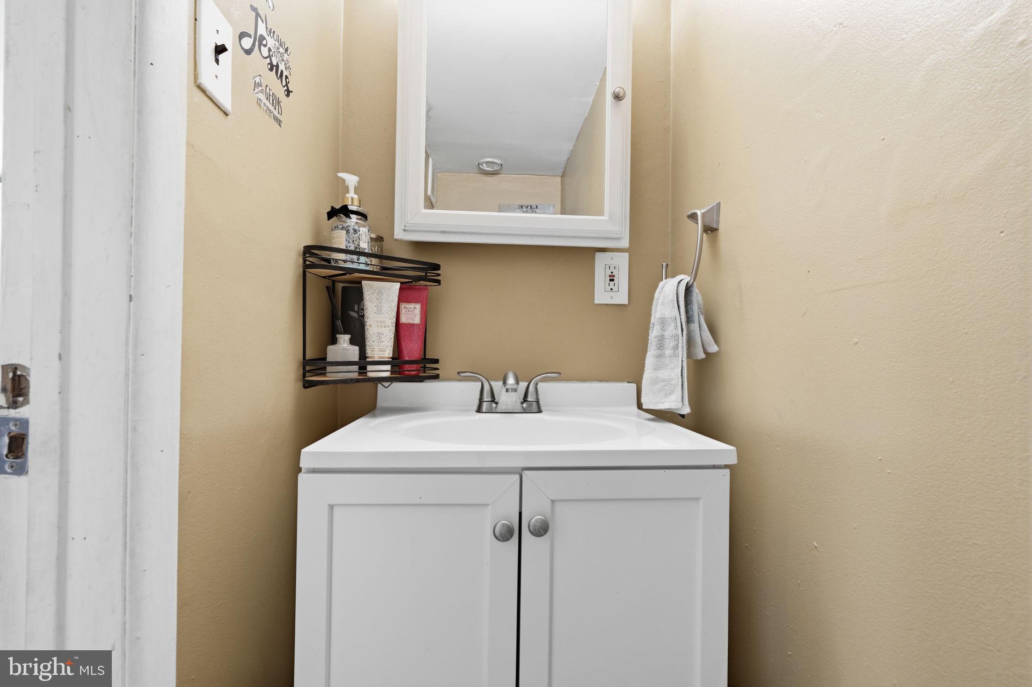 13073 Townsend Road Philadelphia, PA 19154 - Photo 24 of 31 Gallery Image 24