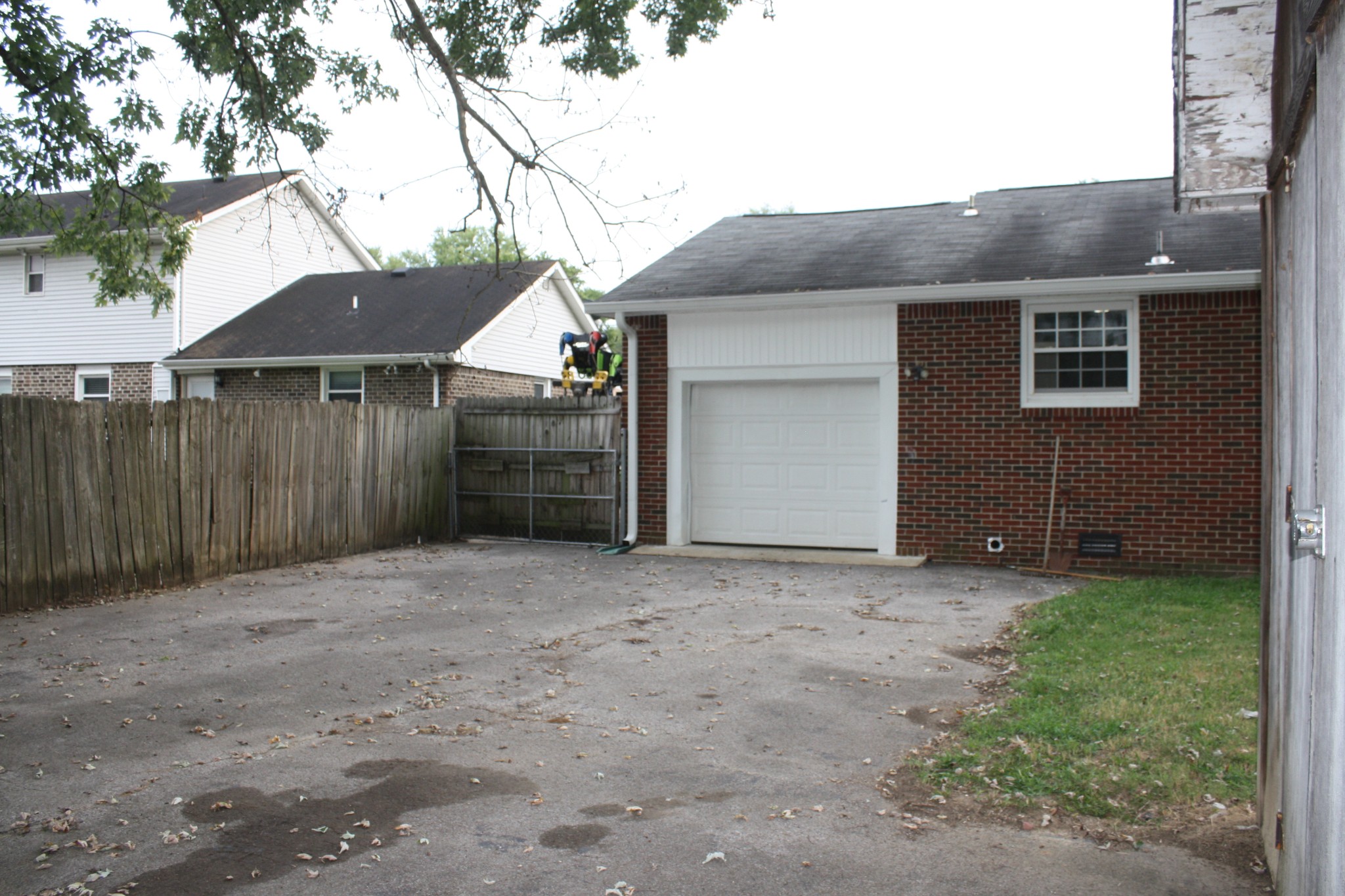 36 Benzing Road Antioch, TN 37013 - Photo 22 of 39 a backyard of a house