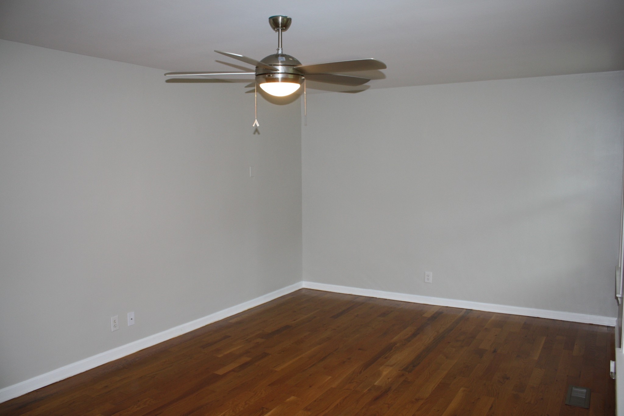 36 Benzing Road Antioch, TN 37013 - Photo 3 of 39 a view of a room with wooden floor