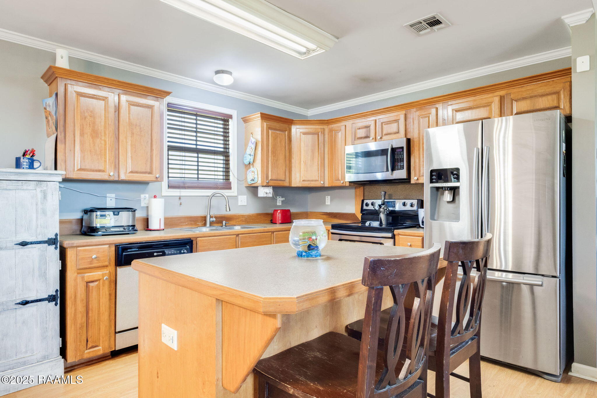 1014 Stanley Robert Road Breaux Bridge, LA 70517 - Photo 5 of 17 8-web-or-mls-1014 Stanley Robert-8