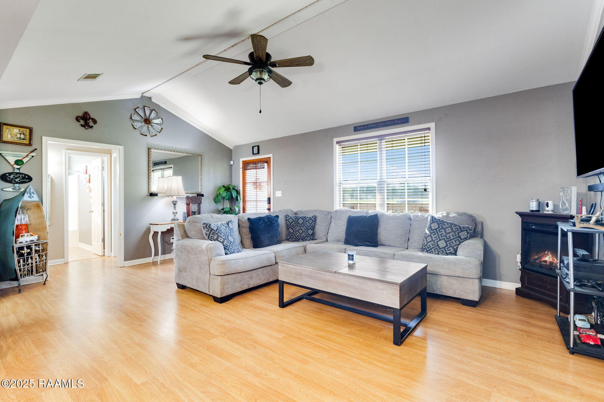 1014 Stanley Robert Road Breaux Bridge, LA 70517 - Photo 8 of 17 6-web-or-mls-1014 Stanley Robert-6