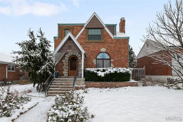 $379,900 | 6753 Oleatha Avenue, St. Louis, MO 63139
