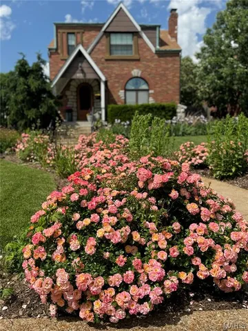 $379,900 | 6753 Oleatha Avenue, St. Louis, MO 63139