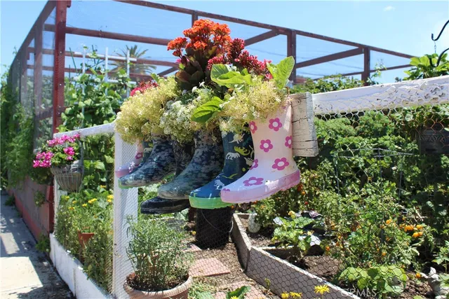 a view of a chair and table of the house