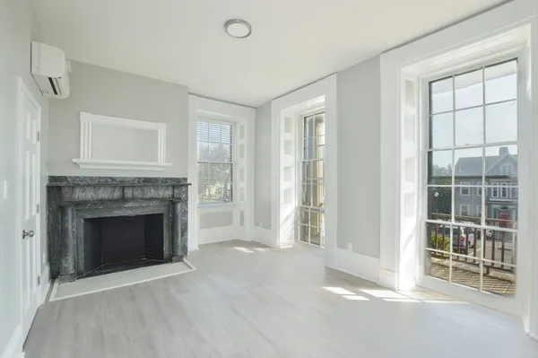 $2,150 | 1049 Pleasant Street, Unit 2, New Bedford, MA 02740