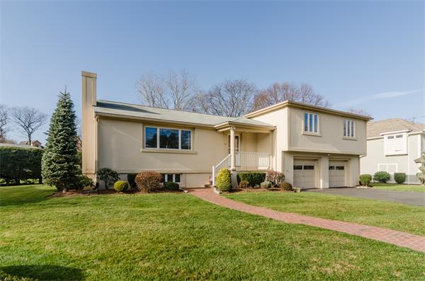 45 Deborah Road Newton, MA 02459 - Photo 2 of 18 Gallery Image 2