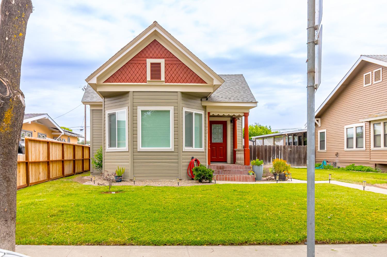 1042 R Street Newman, CA 95360 - Photo 1 of 28