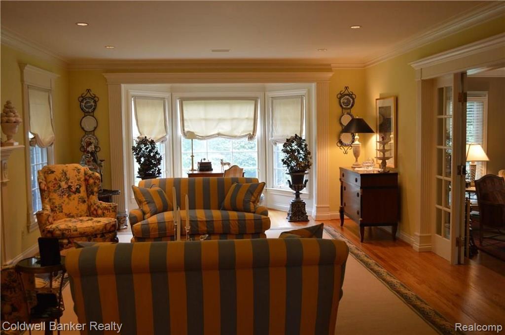 21 Beacon Hill Road Grosse Pointe Farms, MI 48236 - Photo 29 of 93