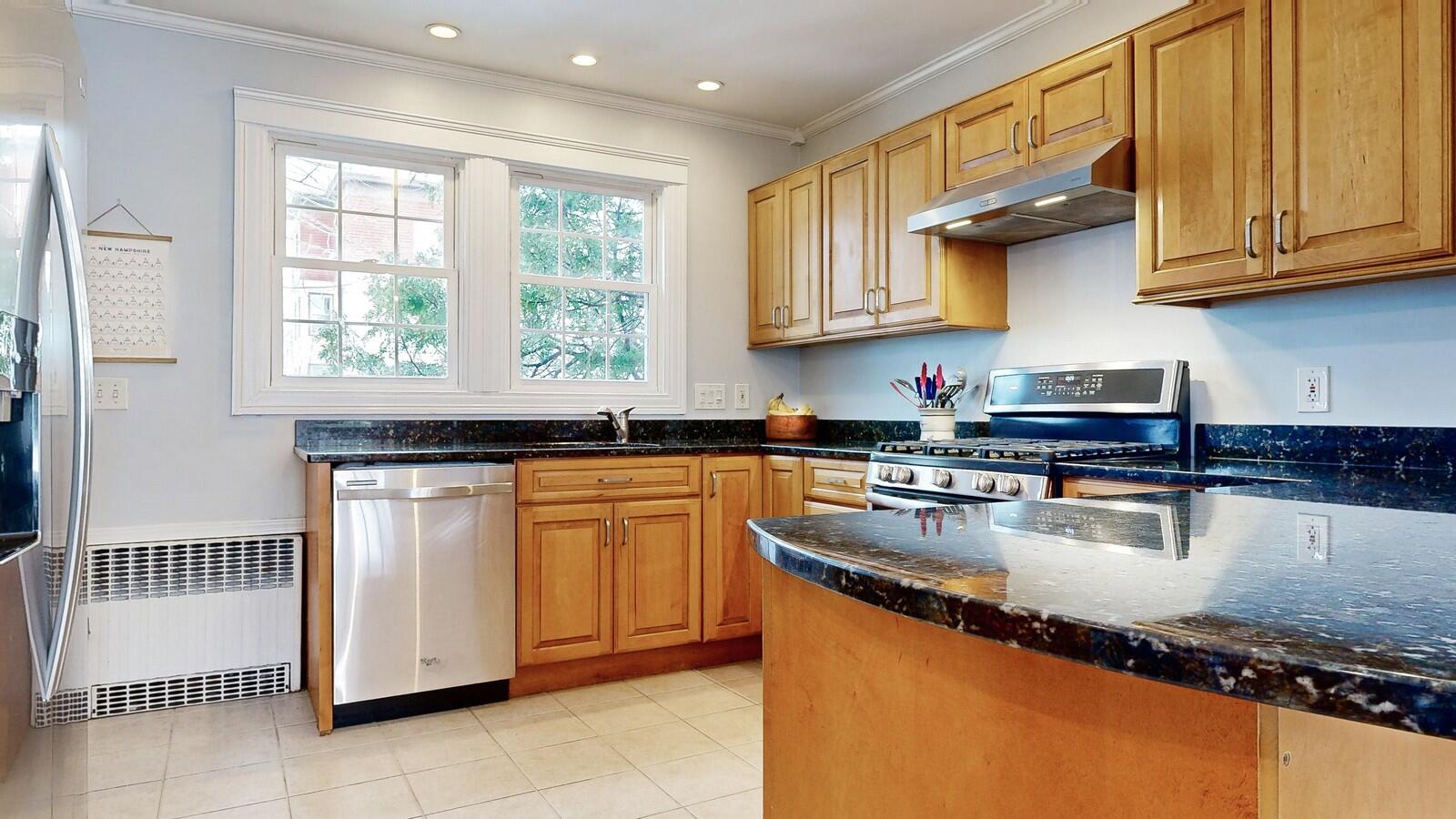 66 Payson Street Portland, ME 04102 - Photo 12 of 59 66-Payson-Street-Portland-04062024_15230