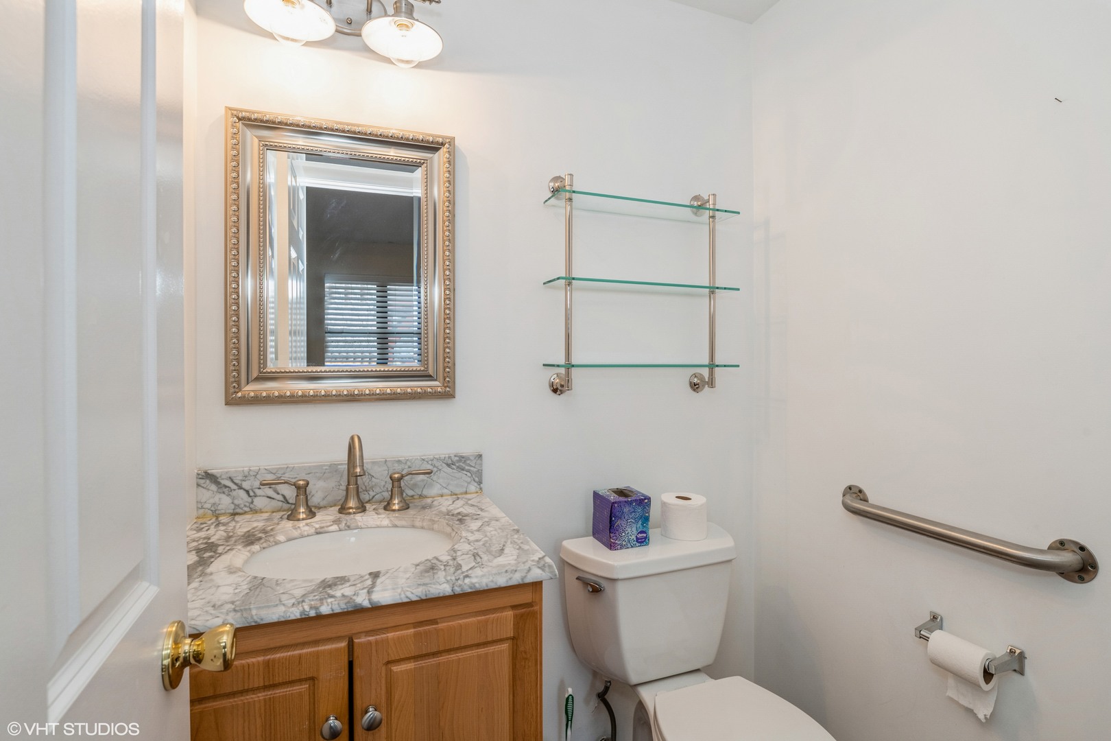 556 White Birch Road Lindenhurst, IL 60046 - Photo 12 of 16 Gallery Image 12