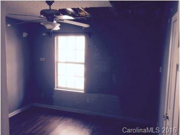 4828 Cheviot Road Charlotte, NC 28269 - Photo 2 of 4