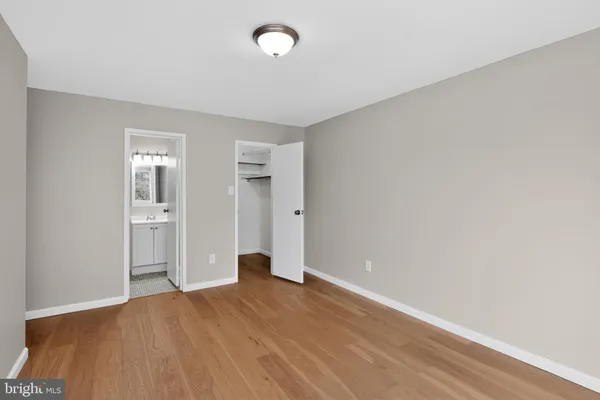 $2,200 | 6137 Edsall Road, Unit I, Alexandria, VA 22304