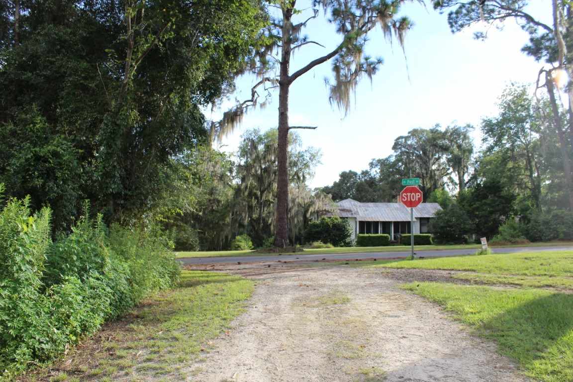 818 Northeast Post Road Madison, FL 32340 - Photo 3 of 36