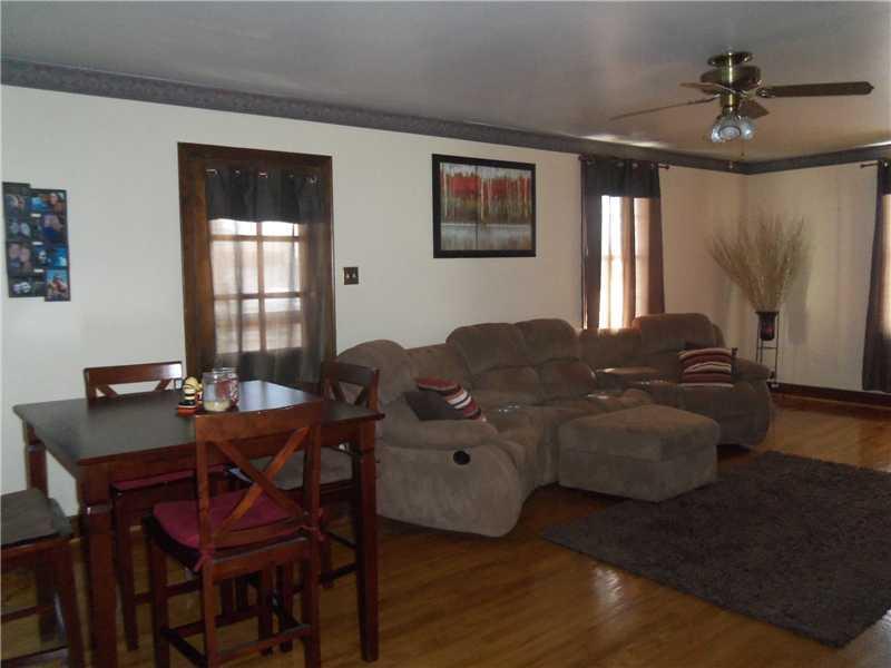 295 Fremont Road Charleroi, PA 15022 - Photo 5 of 13 Living Room.