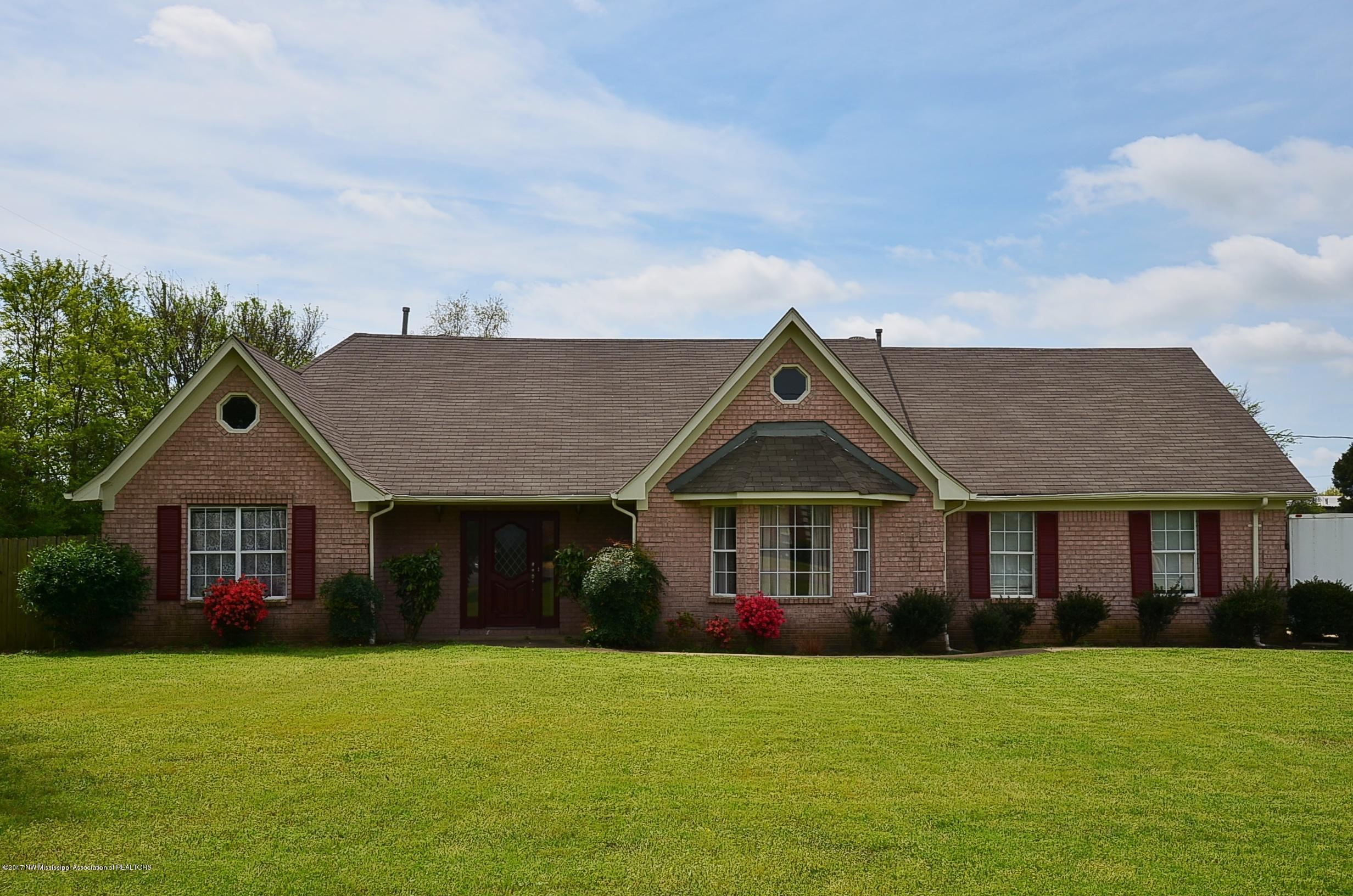10671 Stark Acres Road Olive Branch, MS 38654 - Photo 1 of 30 Front View