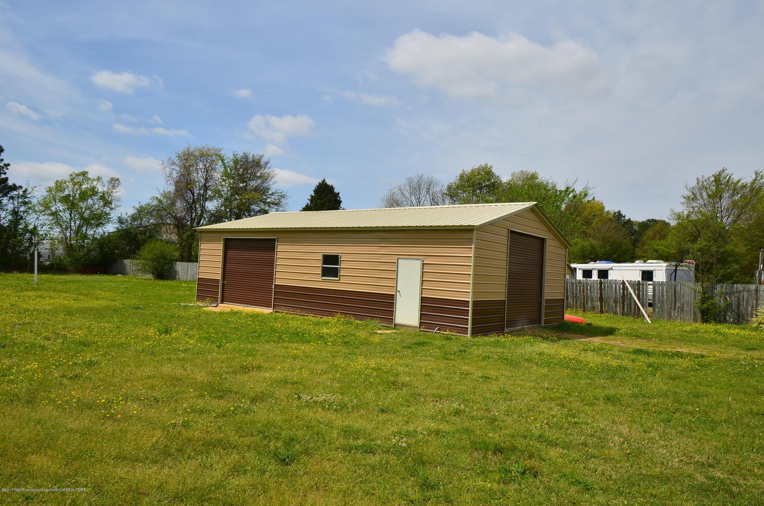 10671 Stark Acres Road Olive Branch, MS 38654 - Photo 26 of 30 Workshop