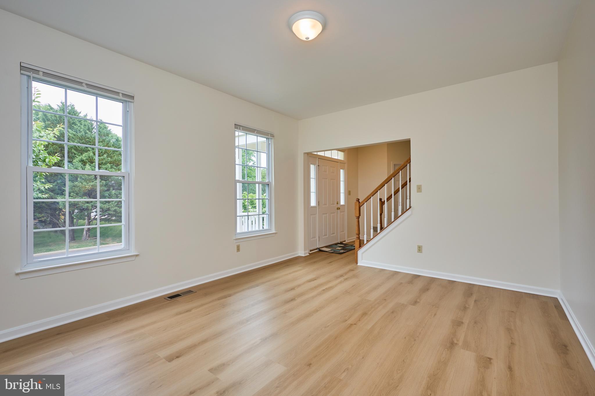 8695 Ruby Rise Place Bristow, VA 20136 - Photo 11 of 37 Living Room