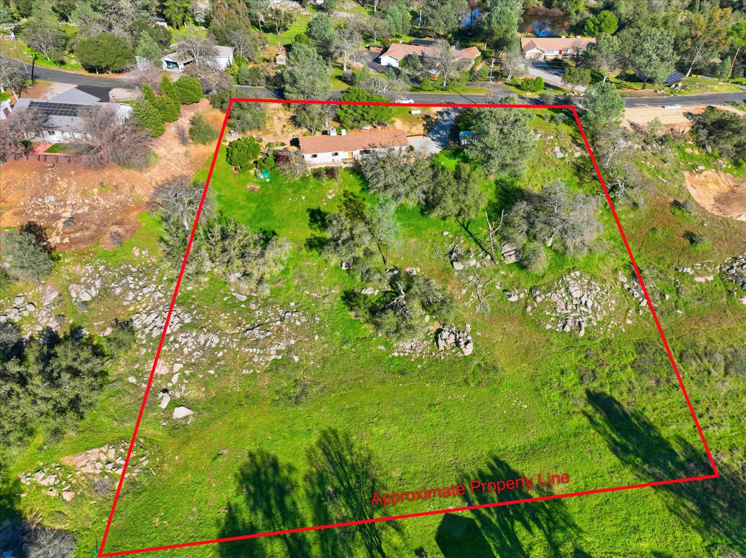 28924 Limestone Way Coarsegold, CA 93614 - Photo 5 of 39