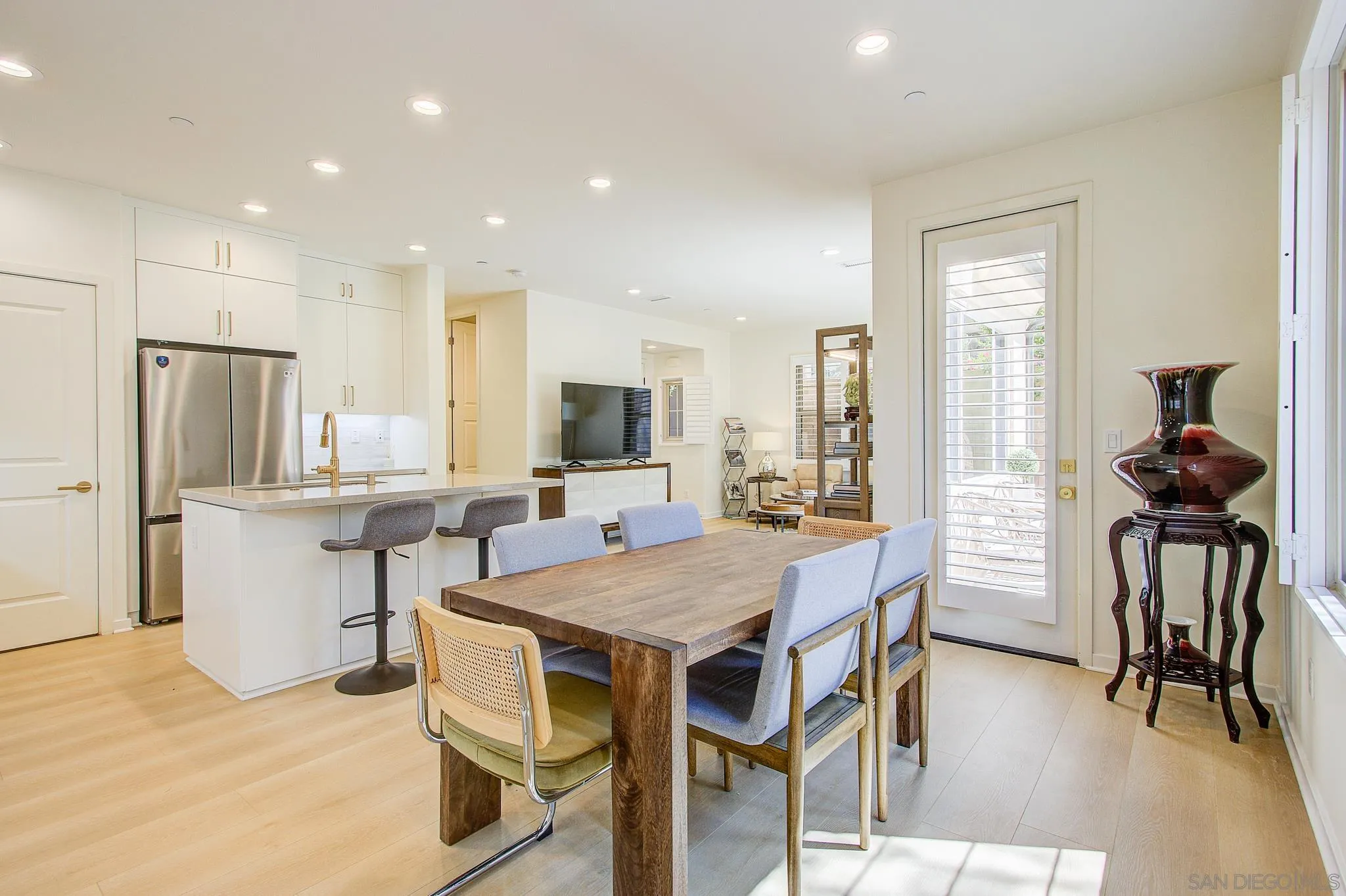 112 Excursion Irvine, CA 92618 - Photo 11 of 36