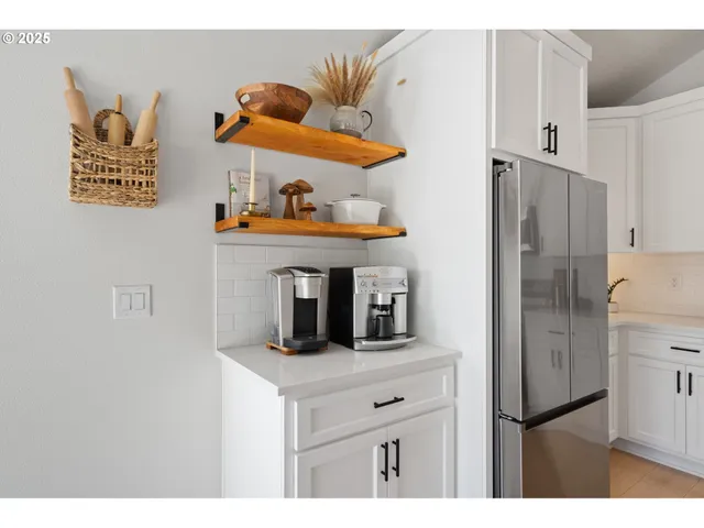 $700,000 | 260 Bald Eagle Road, Ariel, WA 98603