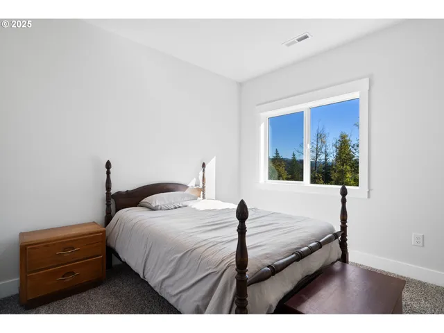 $700,000 | 260 Bald Eagle Road, Ariel, WA 98603