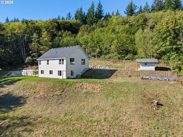 $700,000 | 260 Bald Eagle Road, Ariel, WA 98603