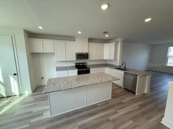 $2,900 | 15226 Groveside Road, Winter Garden, FL 34787