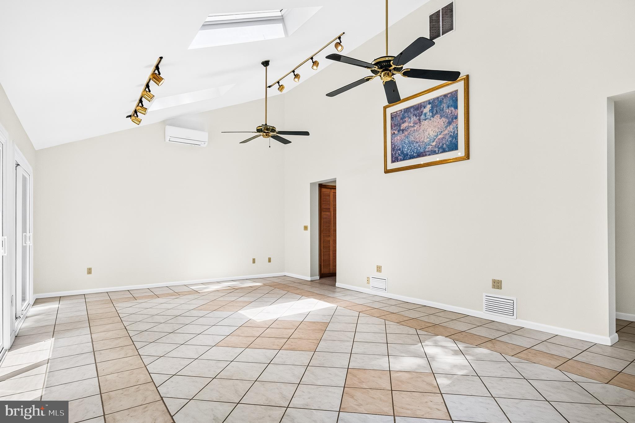 10817 Cross School Road Reston, VA 20191 - Photo 72 of 89 Great Room with Vaulted Ceilings
