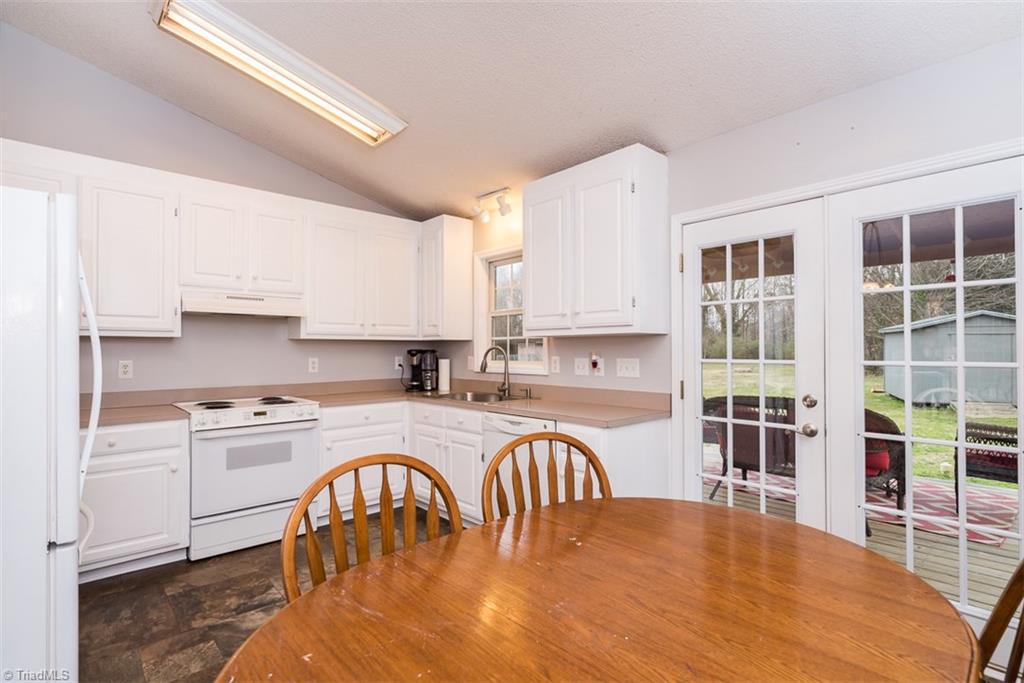 259 Lake Latham Road Mebane, NC 27302 - Photo 4 of 18 Gallery Image 4
