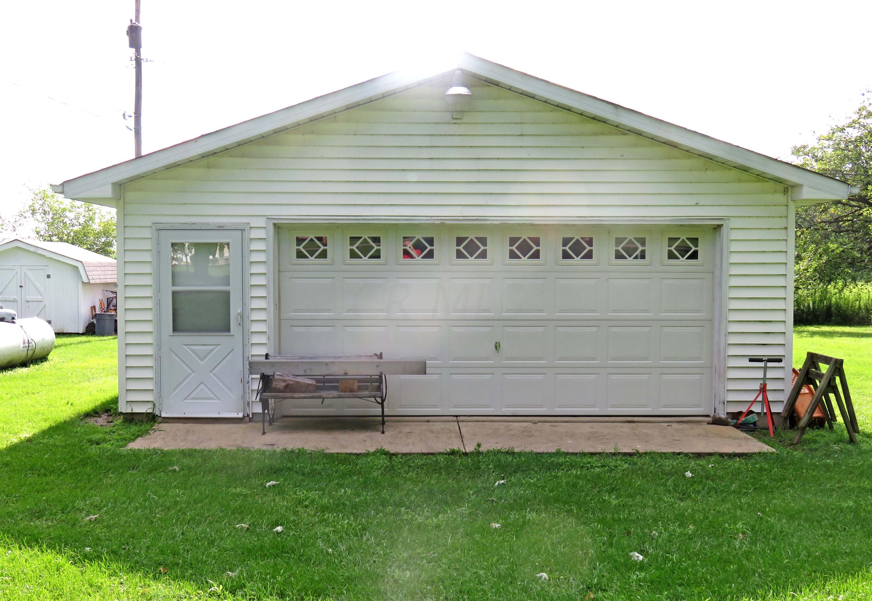 176 Alton Road Galloway, OH 43119 - Photo 6 of 26 Gallery Image 6
