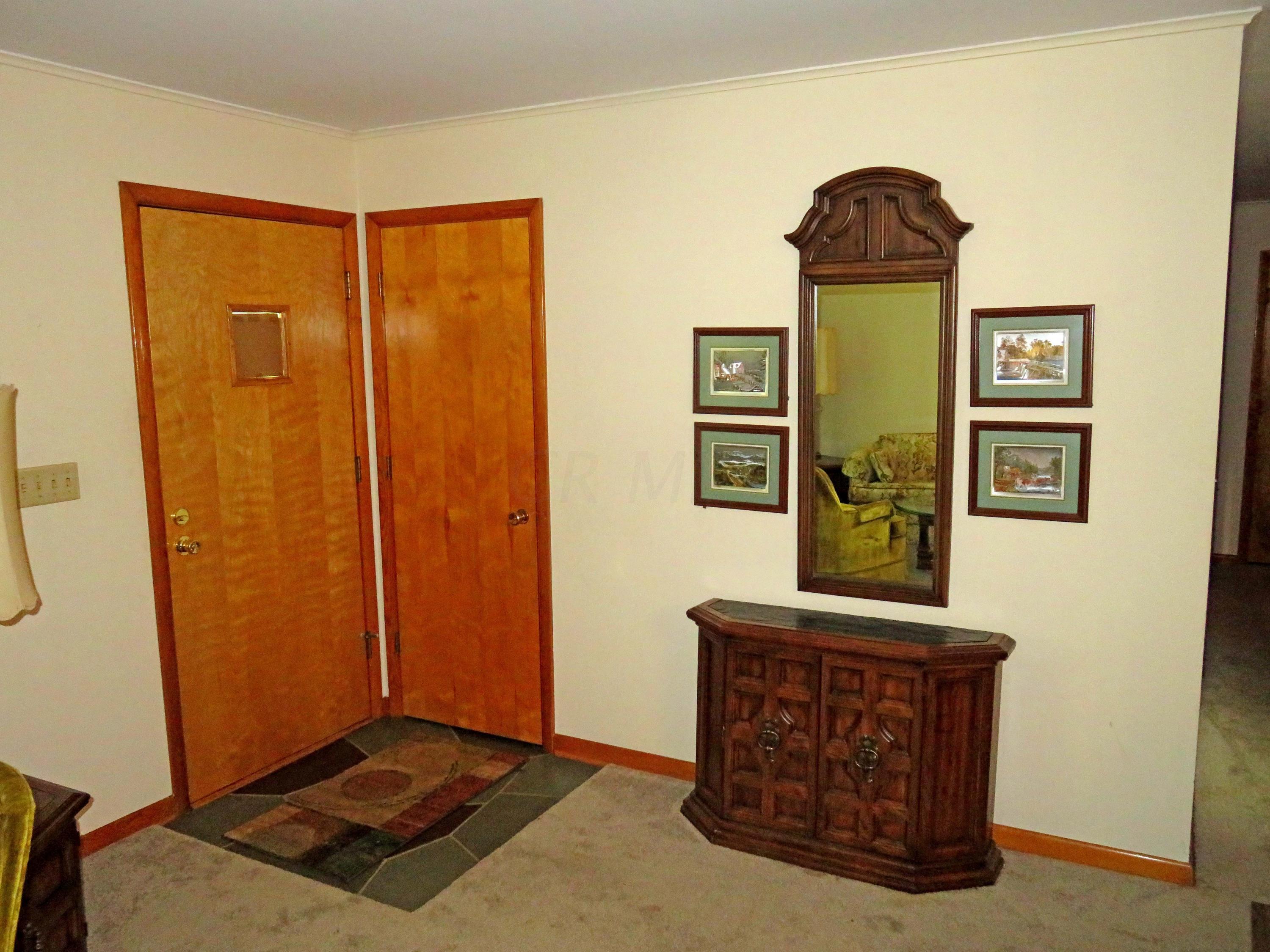 176 Alton Road Galloway, OH 43119 - Photo 10 of 26 Gallery Image 10