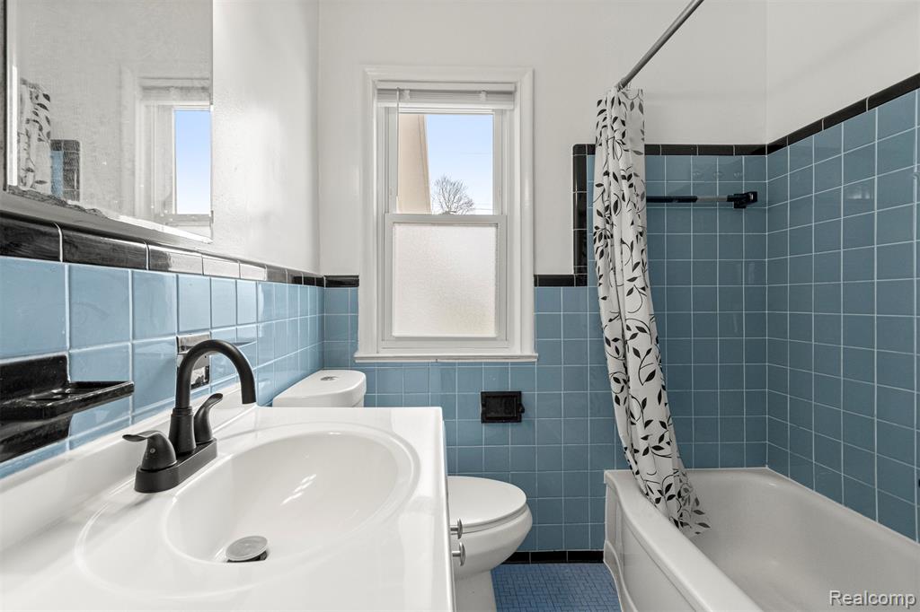 15705 Champaign Road Allen Park, MI 48101 - Photo 13 of 42