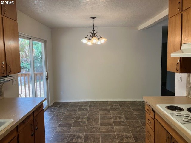 17241 Southwest Meinecke Road Sherwood, OR 97140 - Photo 4 of 20 Gallery Image 4