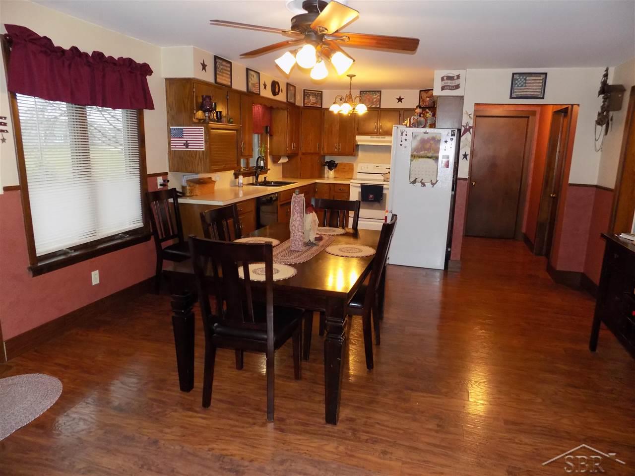 3315 South Reese Road Reese, MI 48757 - Photo 4 of 13 50063711-3.JPG