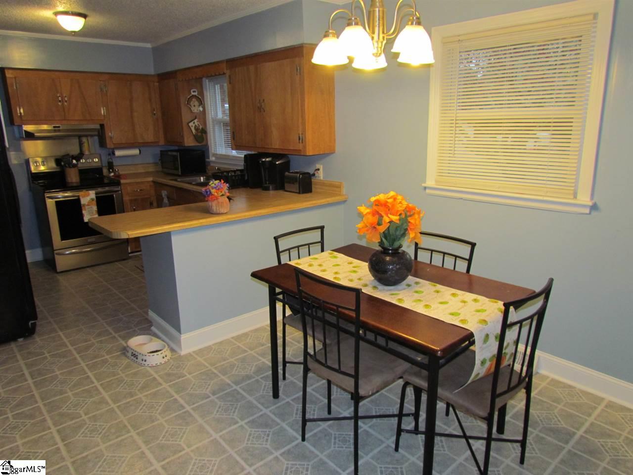 136 Grasshopper Hill Road Pickens, SC 29671 - Photo 8 of 15