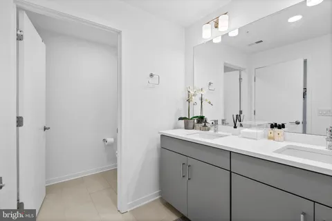 $5,600 | 3203 Sunrise Walk, Philadelphia, PA 19125