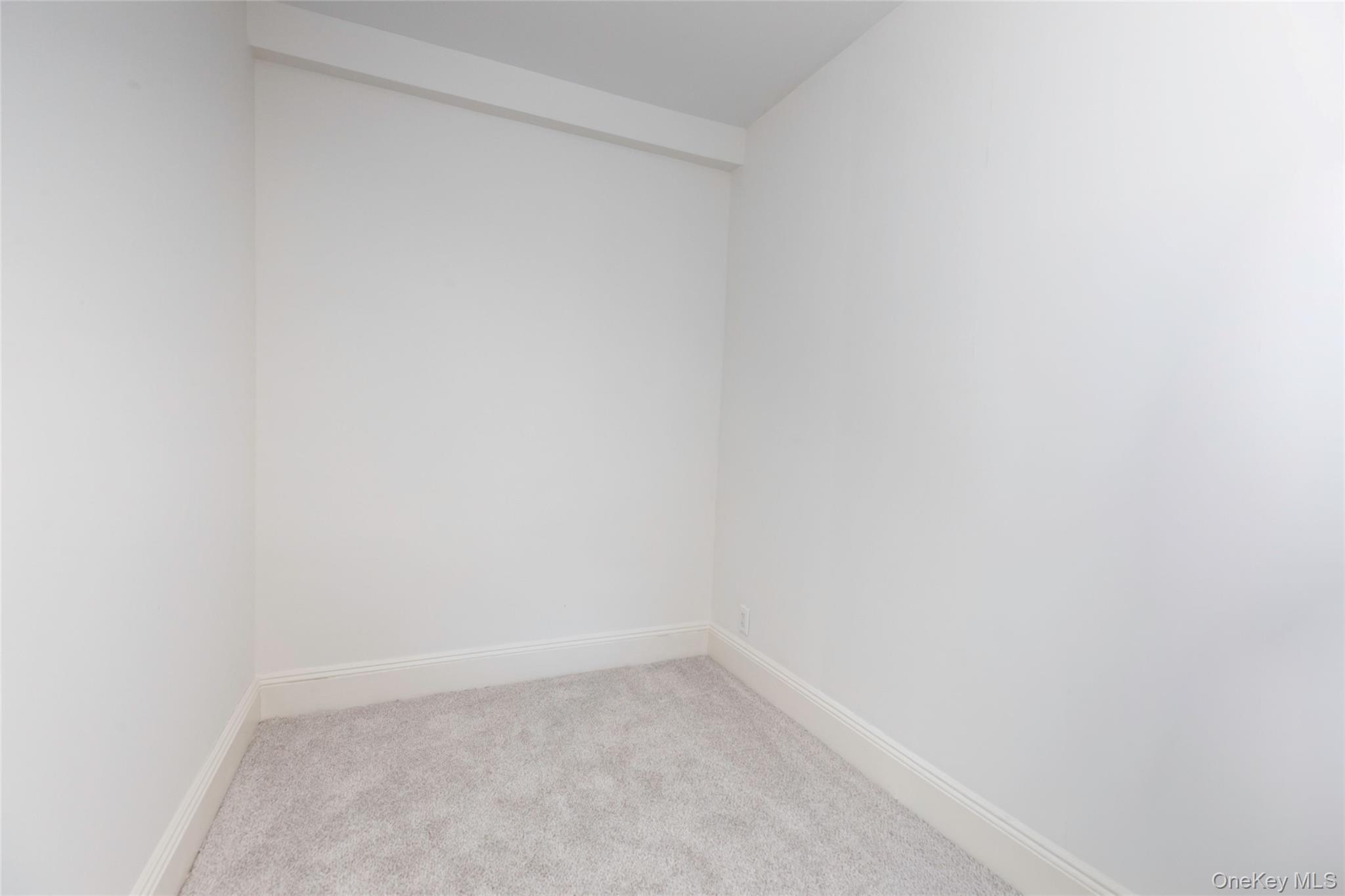 211 Bowne Street Bronx, NY 10464 - Photo 13 of 28