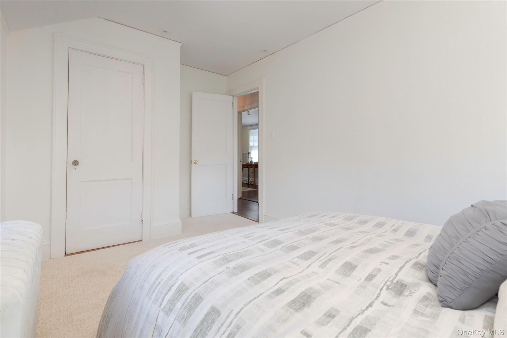 211 Bowne Street Bronx, NY 10464 - Photo 19 of 28