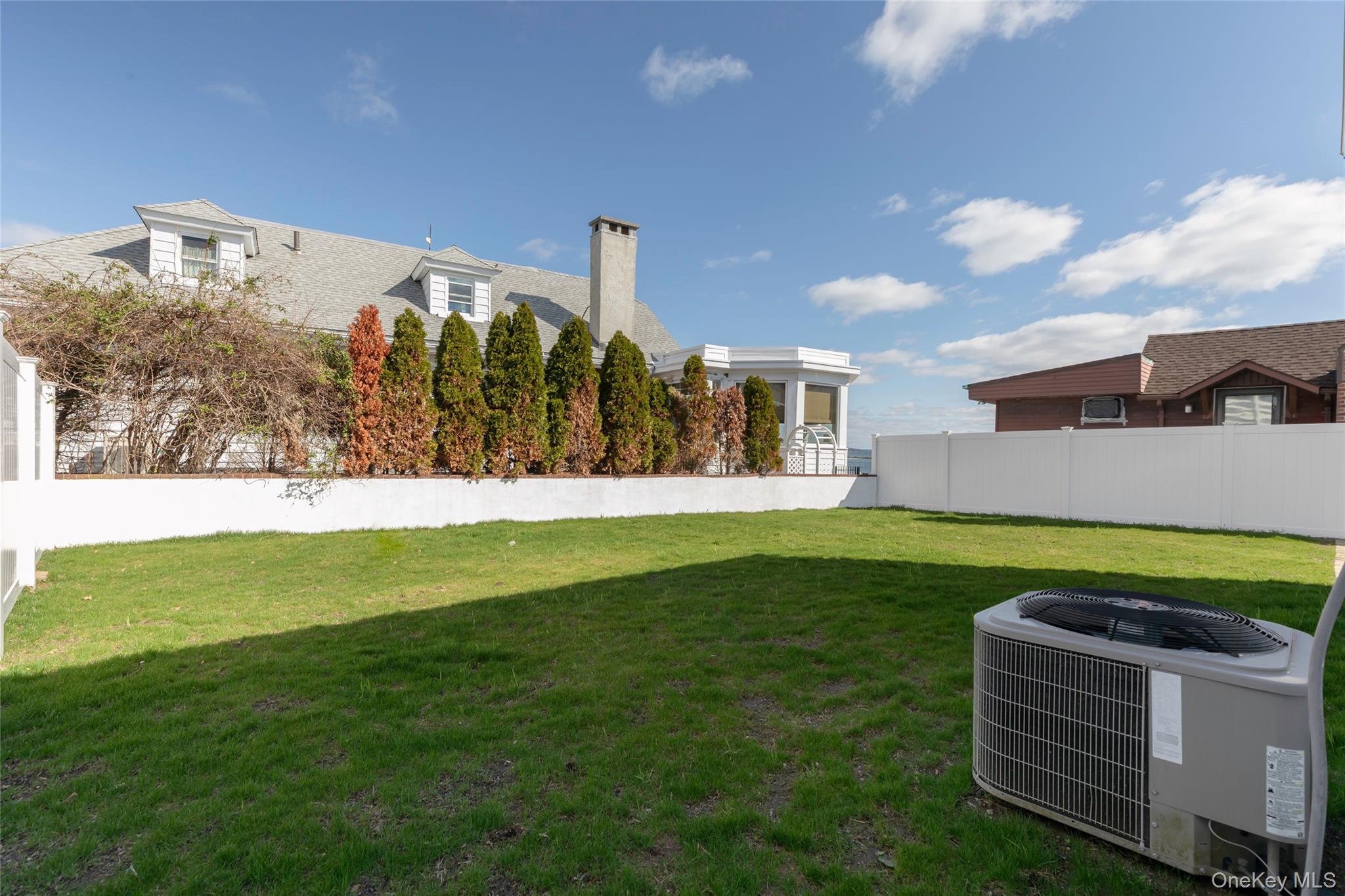 211 Bowne Street Bronx, NY 10464 - Photo 27 of 28