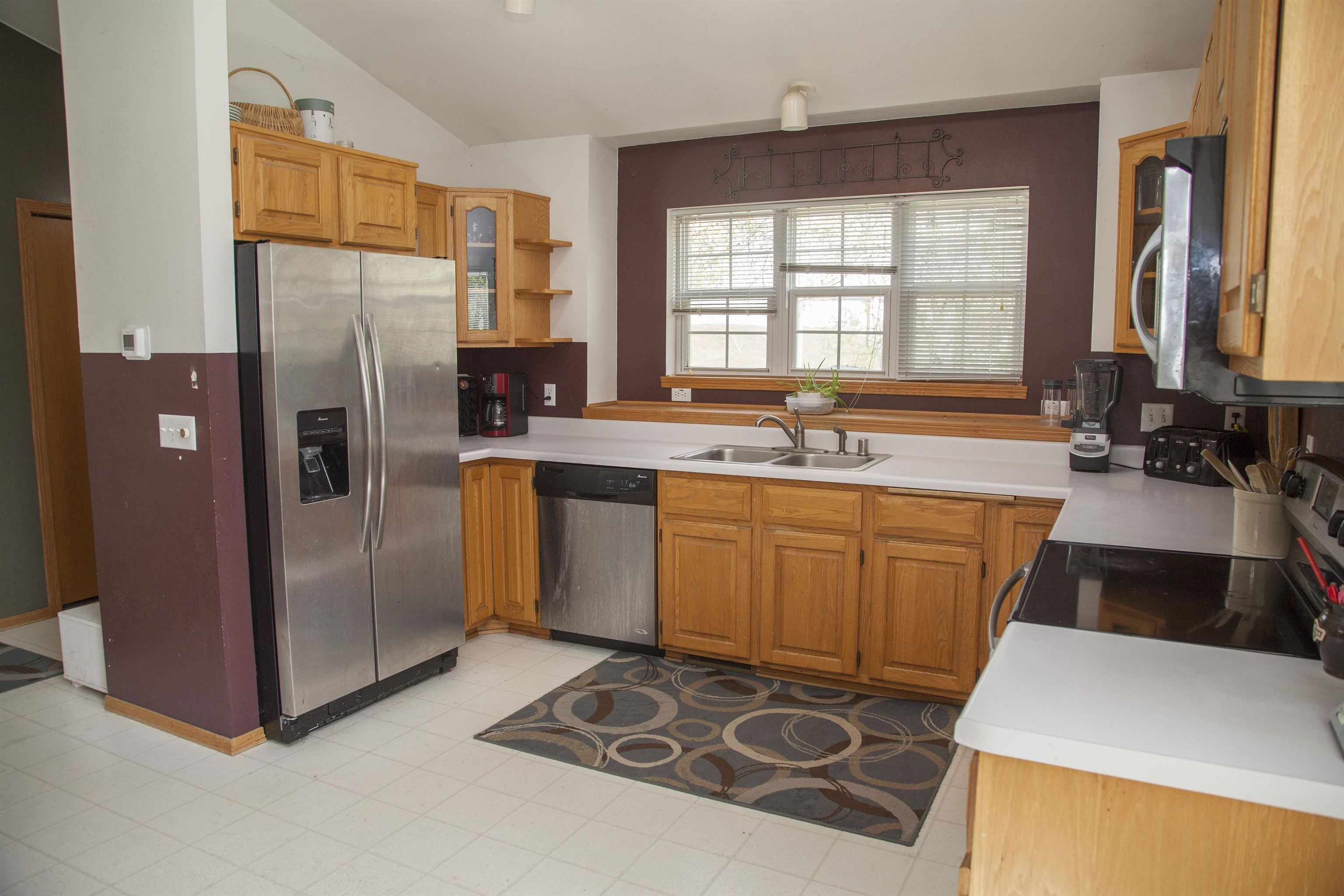 819 Spellman Street Mount Horeb, WI 53572 - Photo 6 of 32