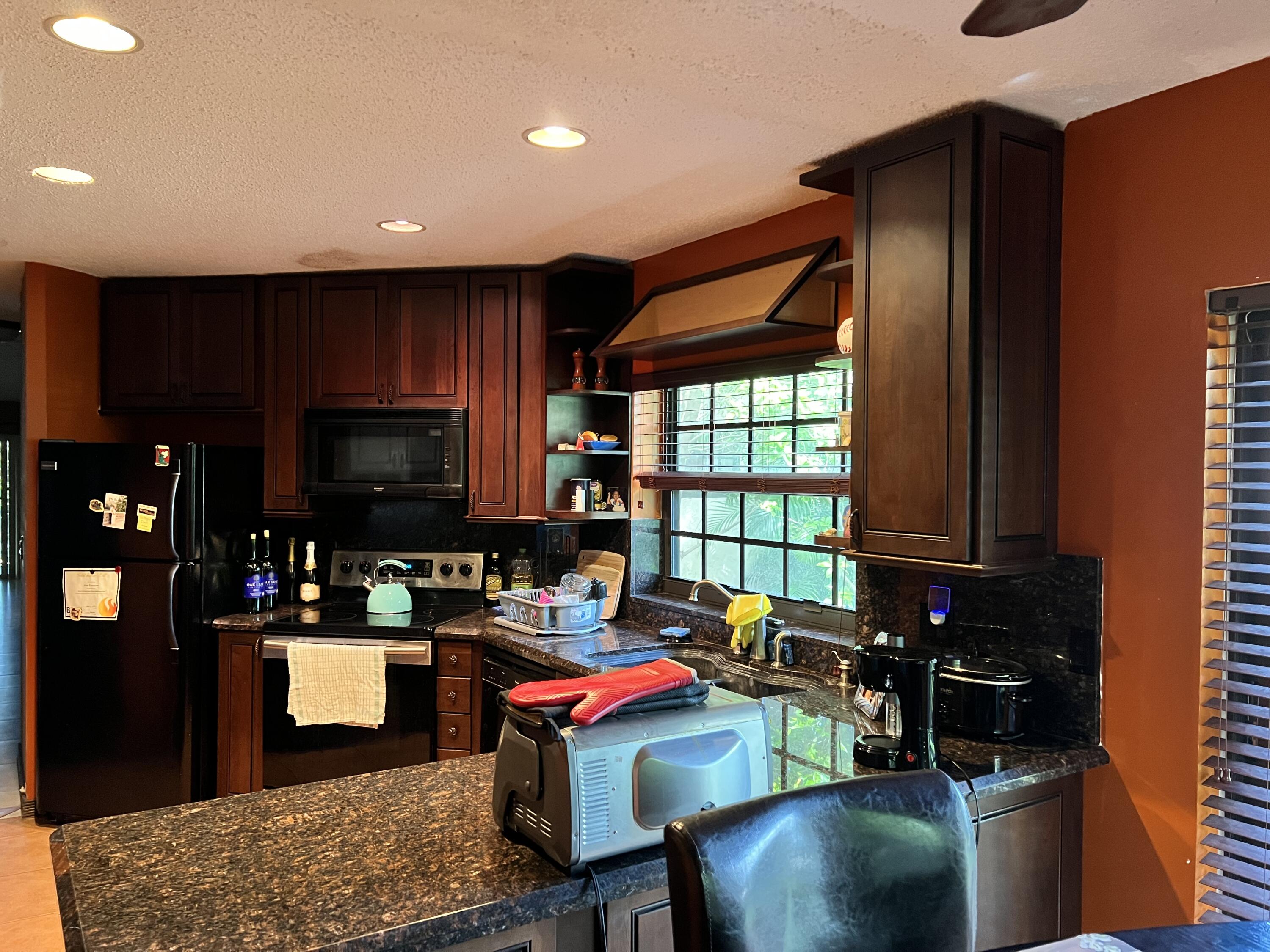 20897 Boca Ridge Drive South Boca Raton, FL 33428 - Photo 4 of 23 772D4283-FFF9-4ECE-AE5A-85912C6DACCF
