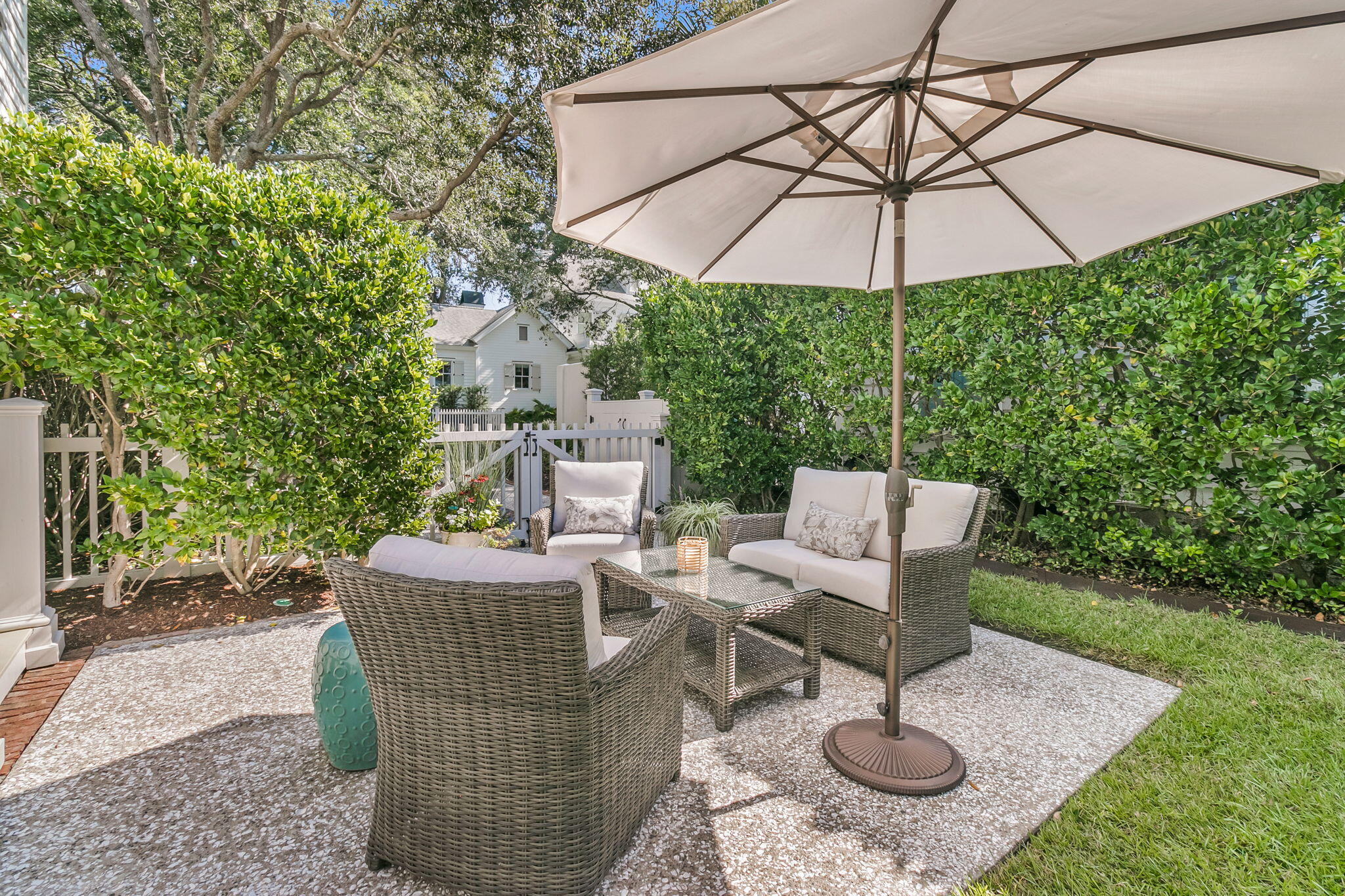 31 Mises Street Mount Pleasant, SC 29464 - Photo 27 of 39 Professionally landscapped