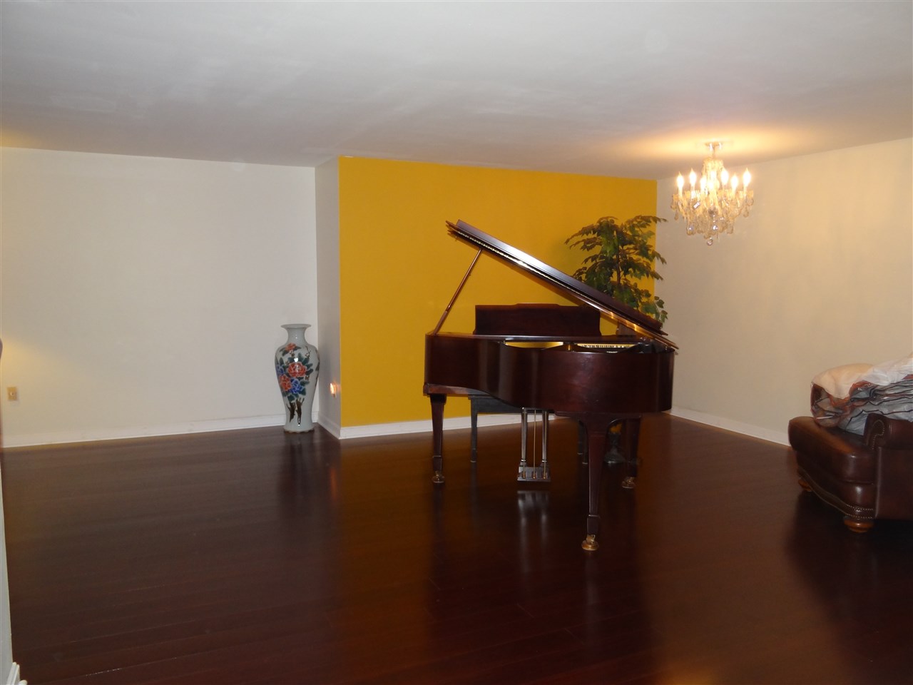 220 Cannongate III Road Nashua, NH 03063 - Photo 12 of 15 Gallery Image 12
