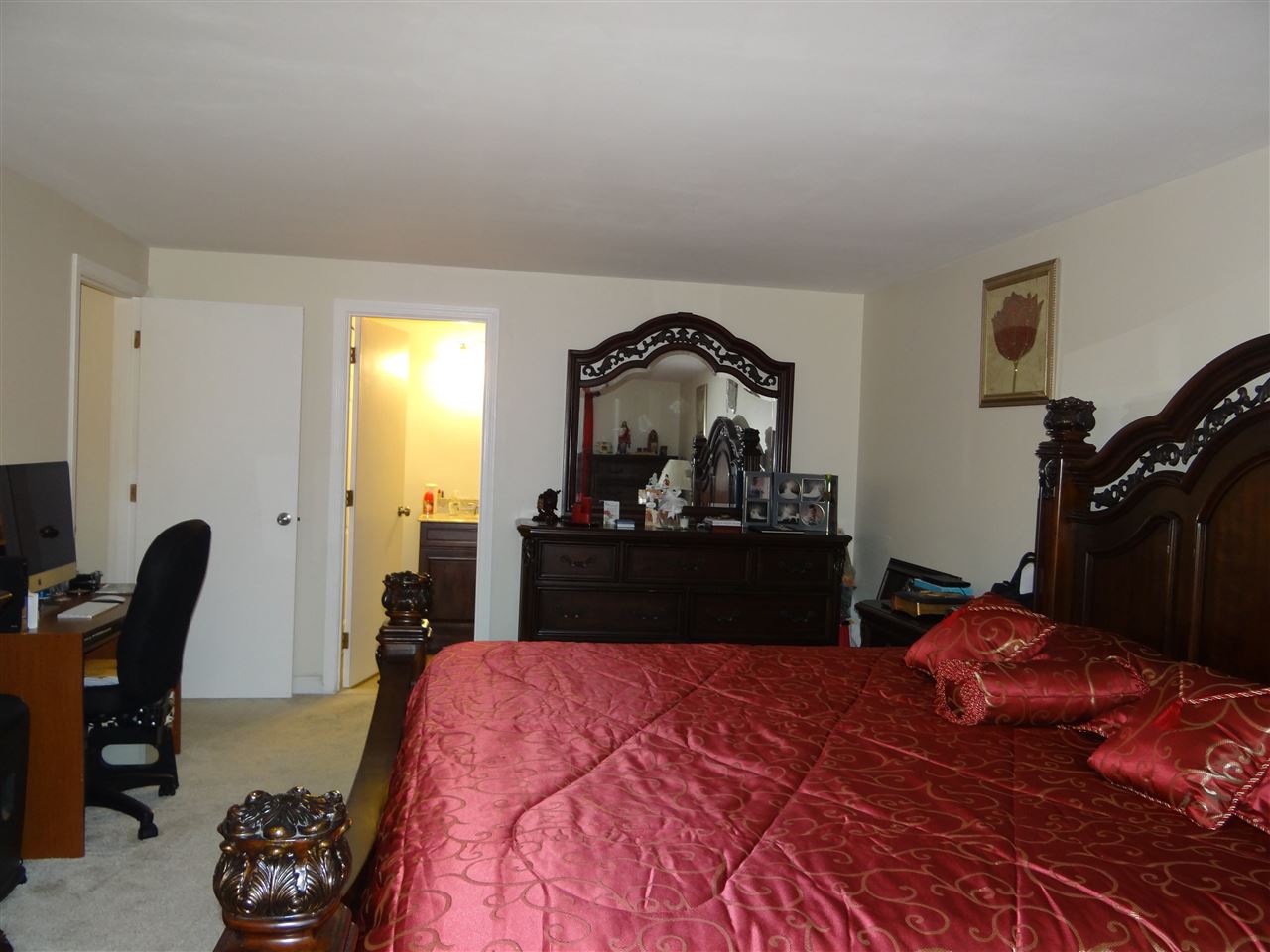 220 Cannongate III Road Nashua, NH 03063 - Photo 10 of 15 Gallery Image 10