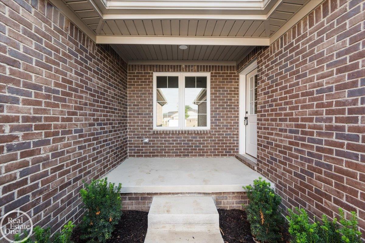 5816 Greenview, Unit #2 Warren, MI 48092 - Photo 3 of 58 Gallery Image 3