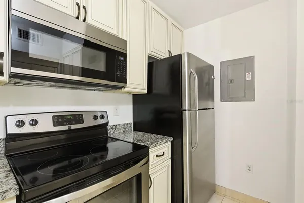 $200,000 | 3134 Lake Pine Way, Unit H1, Tarpon Springs, FL 34688