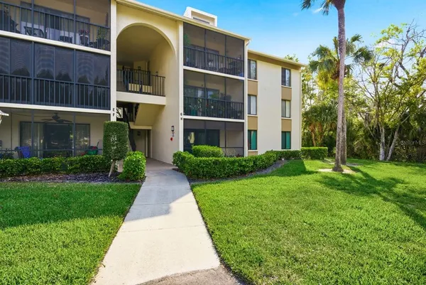 $200,000 | 3134 Lake Pine Way, Unit H1, Tarpon Springs, FL 34688