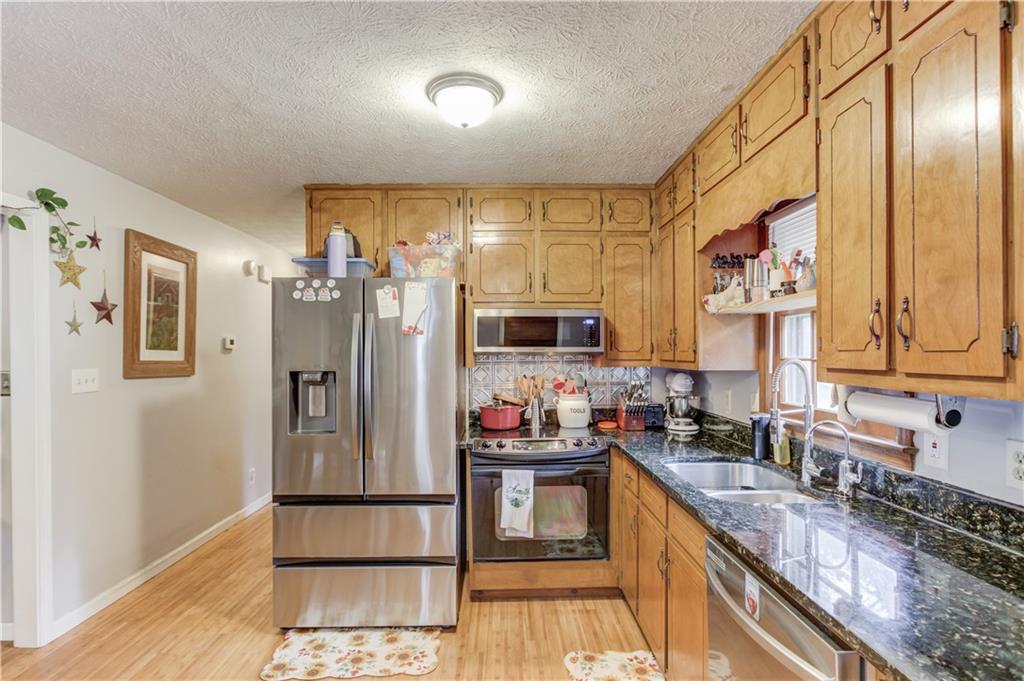 538 Valleyview Drive Winder, GA 30680 - Photo 7 of 25