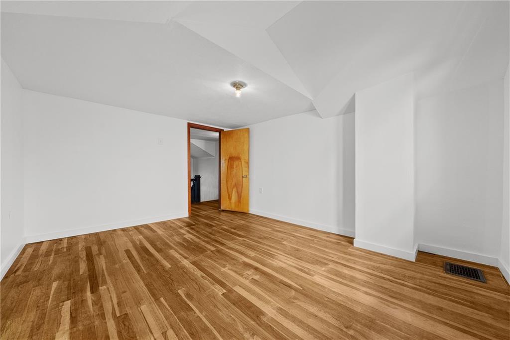 810 Collier Street Carnegie, PA 15106 - Photo 17 of 34